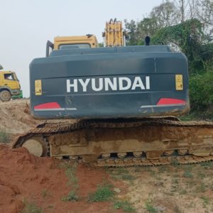 HYUNDAI R215