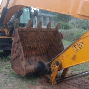 JCB JS380