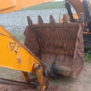 JCB JS380
