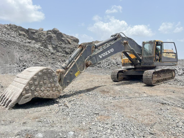 VOLVO EC480