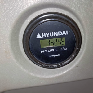 HYUNDAI R210
