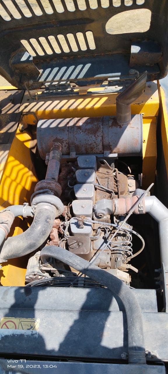 HYUNDAI R215