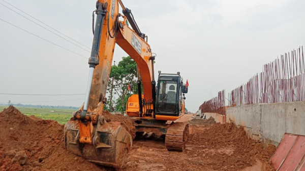 JCB JS215
