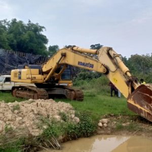 L&T KOMATSU PC450