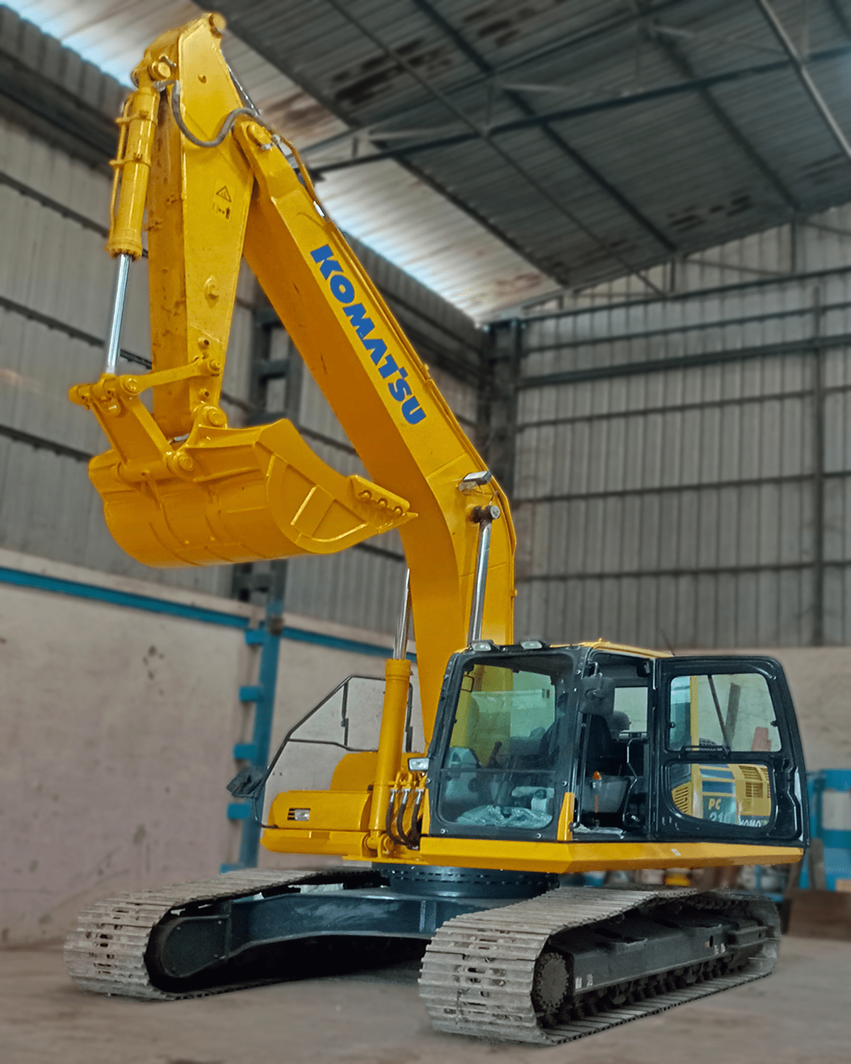 l-t-komatsu-pc210-10mo-yantralive